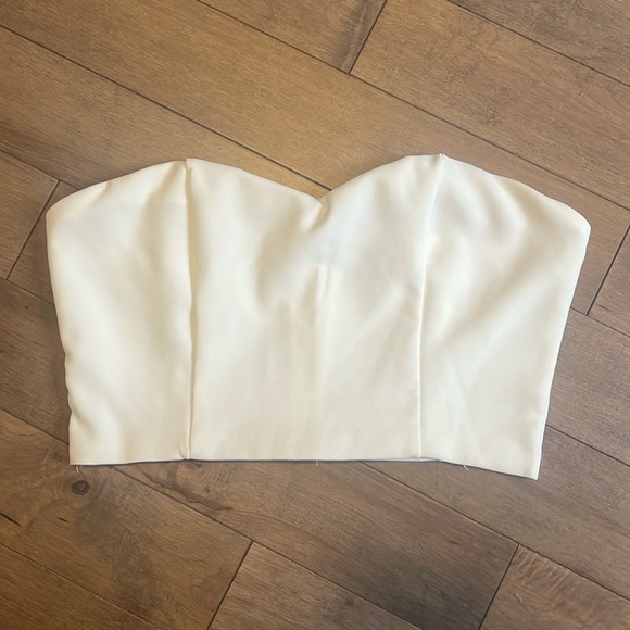 White strapless sweetheart crop top - Picture 3 of 4